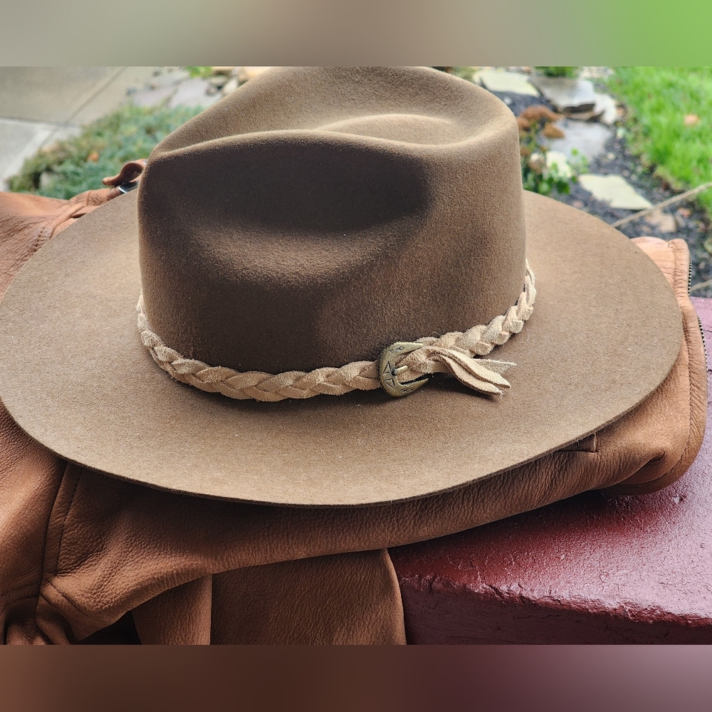 Cattleman,slouch, bush hat from Australia. Akubra style